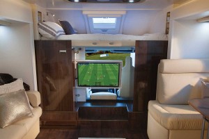 Sunliner Monte Carlo MC3 - 32" Pull out TV